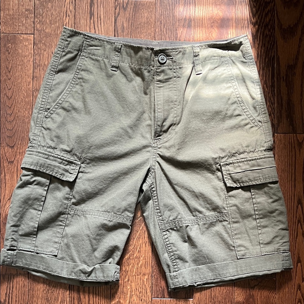 Old Navy Men's Khaki Cargo Shorts